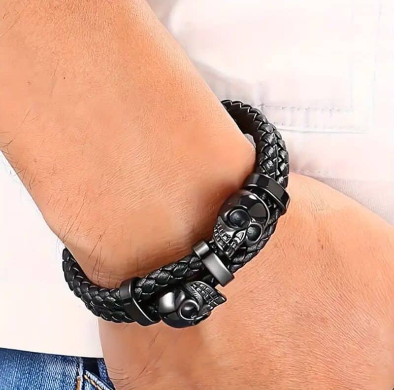 Stylish Gothic Men's Bracelet - Image 5